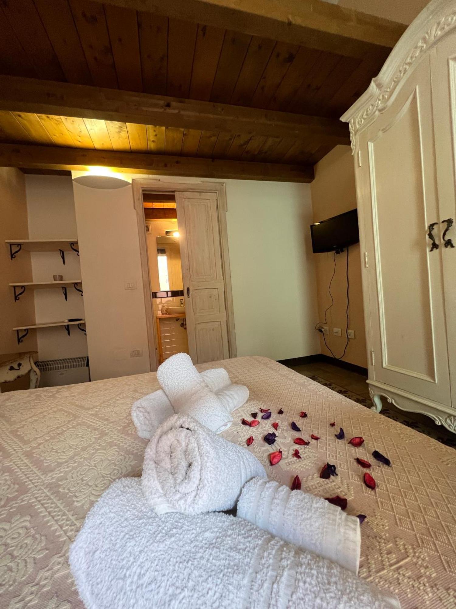 Corso 41 Hotel Bosa Buitenkant foto