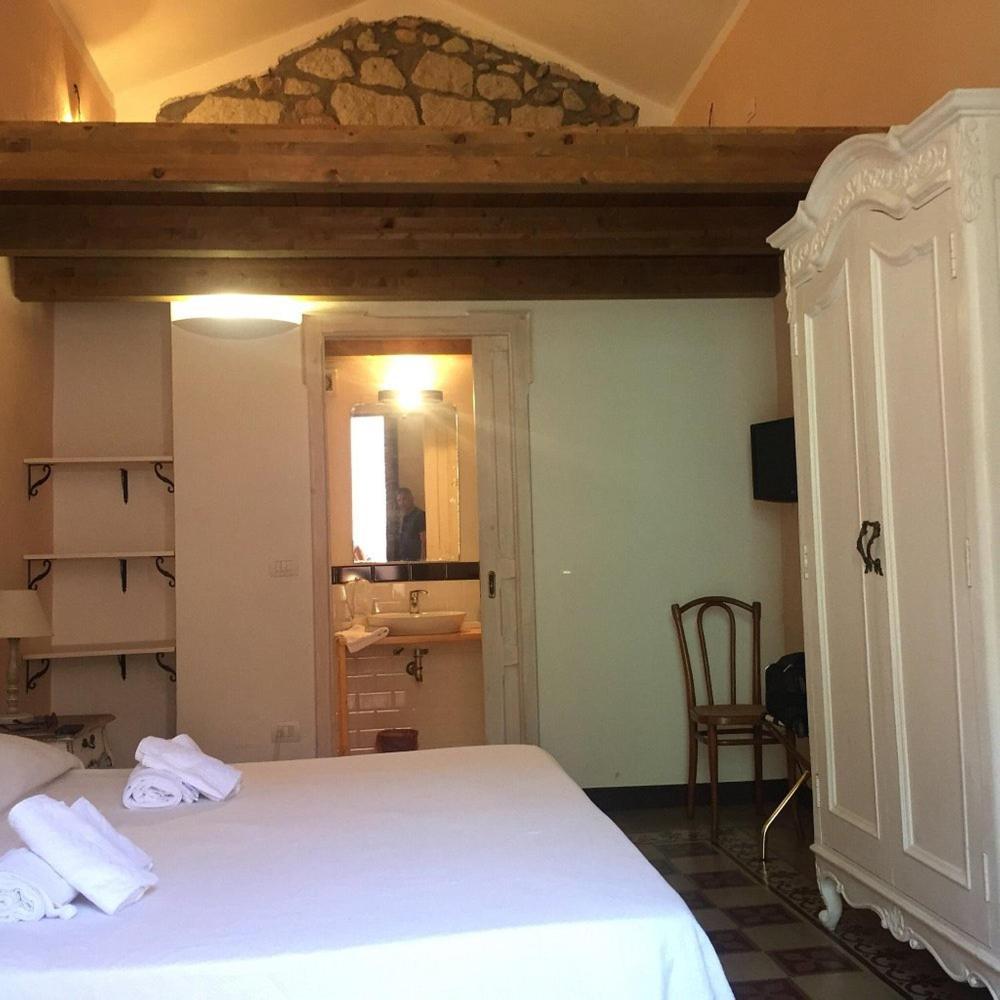 Corso 41 Hotel Bosa Buitenkant foto